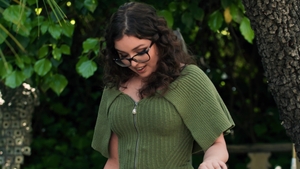 Switch: Lauren Listens, Leana Licks Lips