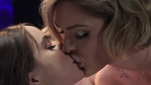 Transfixed: Short-Haired Beauty Swaps Cum with Her Partner