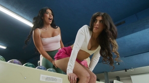 Gal gets rimmed then fucked raw by girls